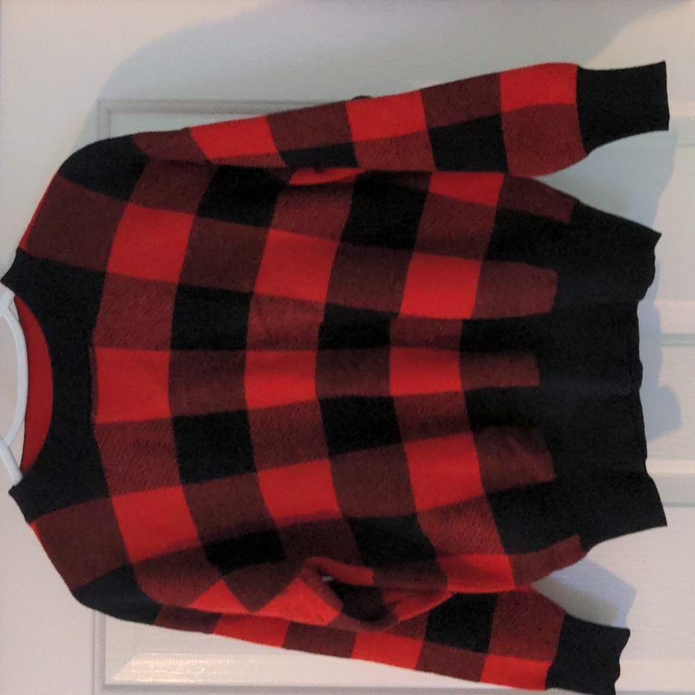Women's Sweater/Long Sleeve Top